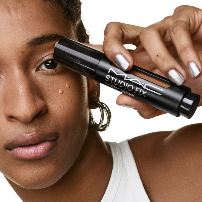 STUDIO FIX EVERY-WEAR ALL-OVER FACE PEN