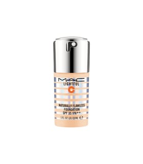 M·A·C ライトフルC+ナチュラリーフローレスSPF35ファンデーション